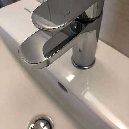 La Dolce With Free Private Parking Apartament