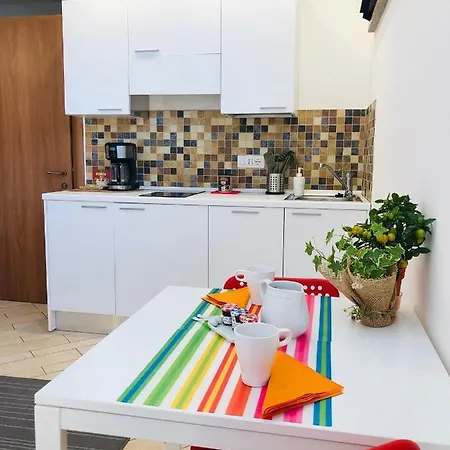 La Dolce With Free Private Parking Apartment *
